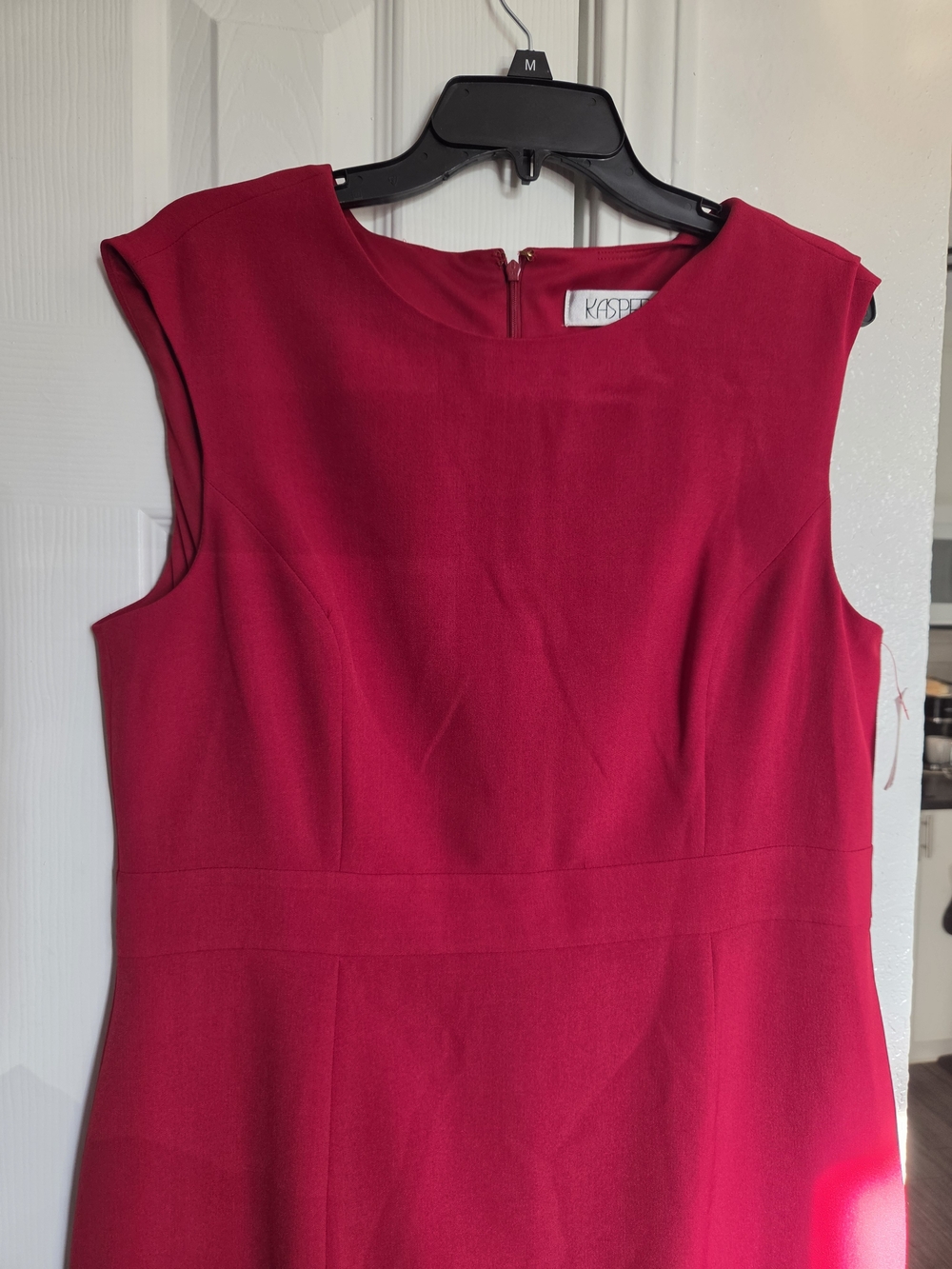 Kasper Women's Sleeveless Sheath Dress in Red